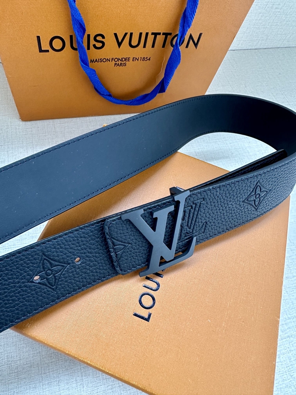 激安ルイヴィトンベルト背面デザイン